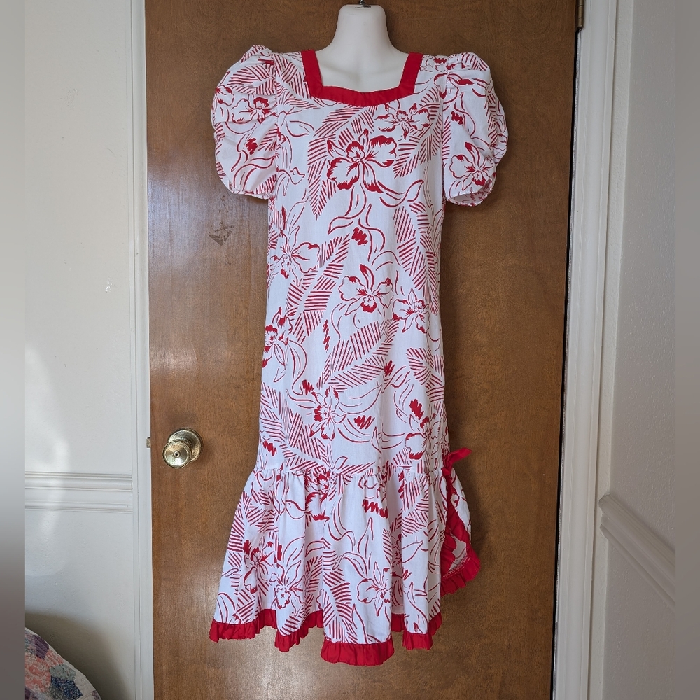 Vintage Liberty House Lauren Michelle White Red Floral Hawaiian Ruffle Dress
